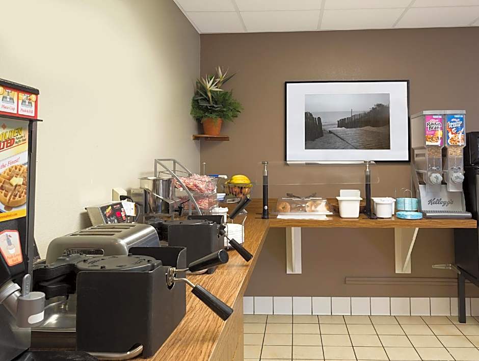 Costa Mesa Inn - Newport Beach Area