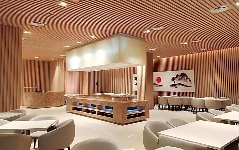 Louis Kienne Cikarang Hotel & Service Apartment 