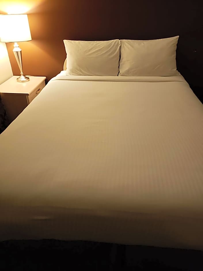 Shemron Suites Hotel