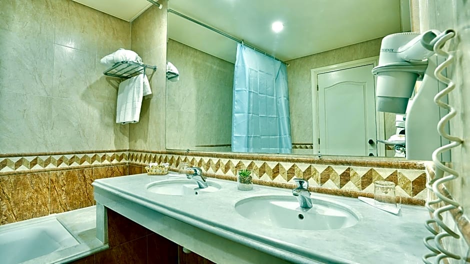 Hotel Menzeh Dalia