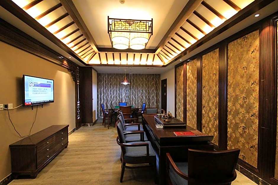 Chateau Star Sea Hotel