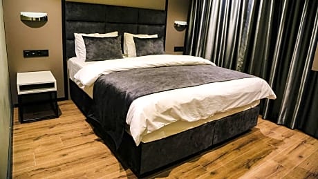 Standard with 1 Double Bed