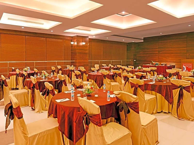 VijayaTej Clarks Inn Patna