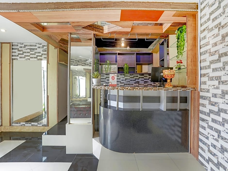 OYO 90131 Liberty Guest House