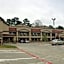 Scottish Inn & Suites - Conroe