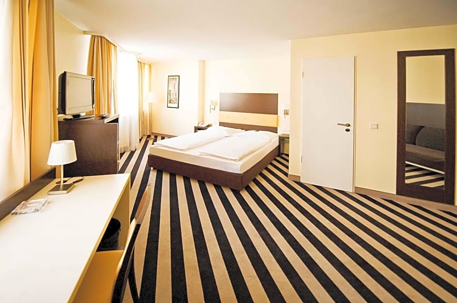 Bristol Hotel
