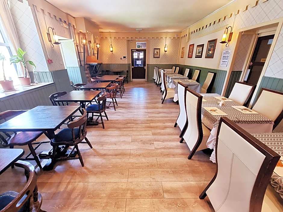 Roy Bridge Hotel