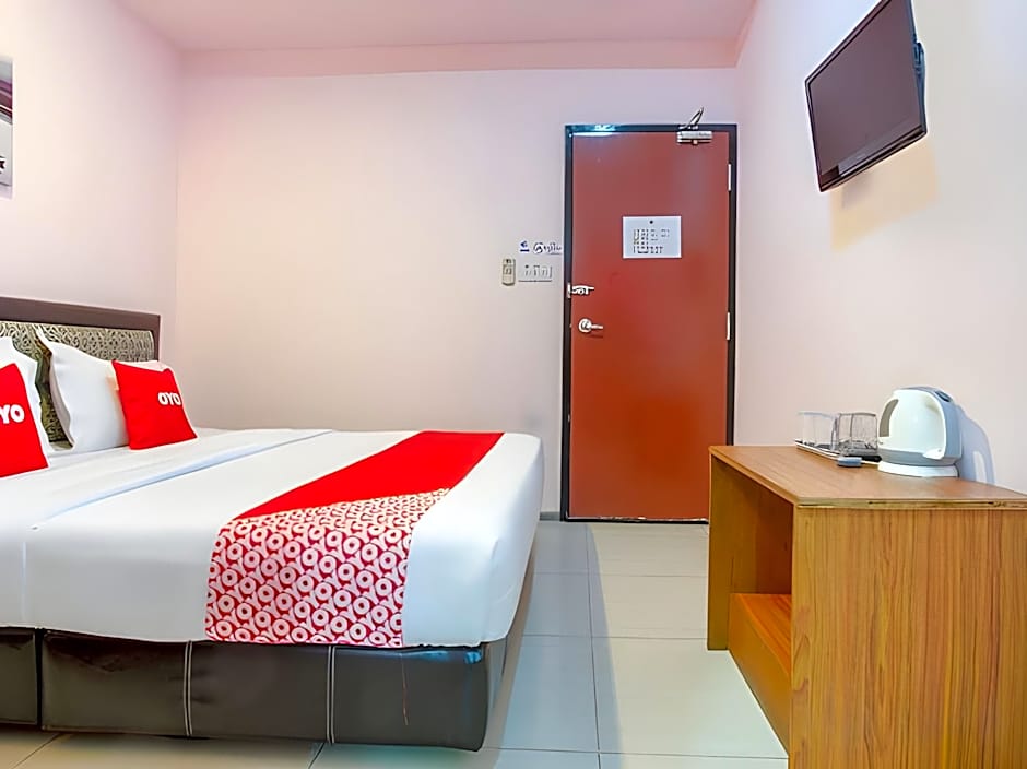 OYO 89782 Ranau City Inn