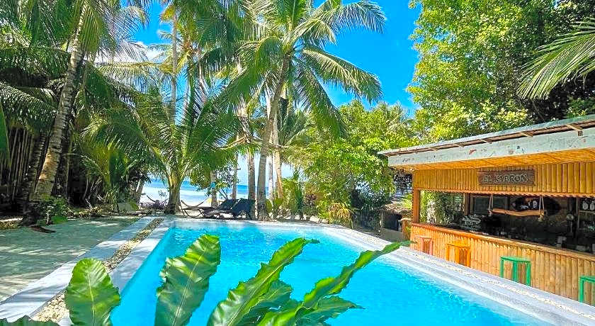 Apo Diver Beach Accomodation