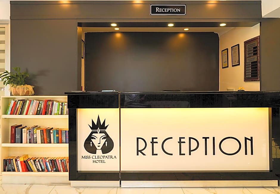 Miss Cleopatra Hotel