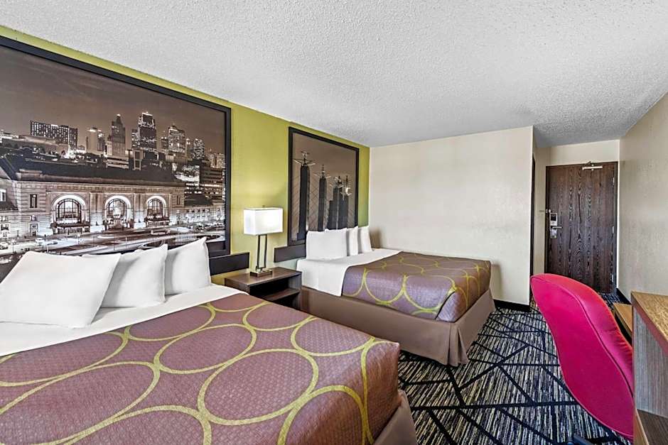 Super 8 by Wyndham Independence Kansas City
