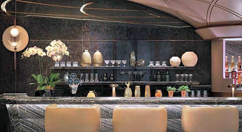 Four Seasons Hotel Riyadh at Kingdom Centre