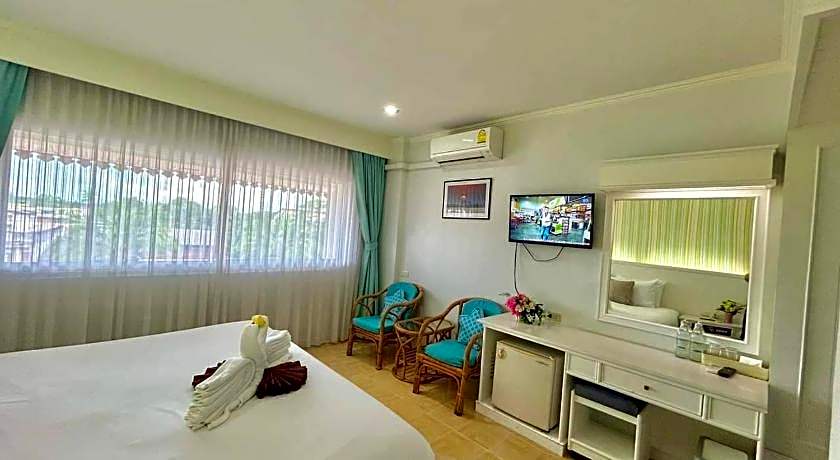 Krabi Royal Hotel (SHA Extra Plus)