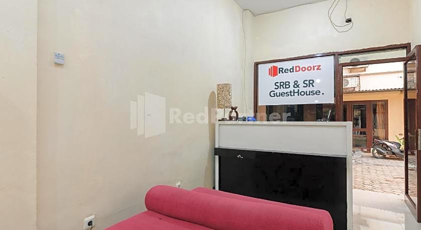 SRB near Mall Ciputra CIbubur Mitra RedDoorz