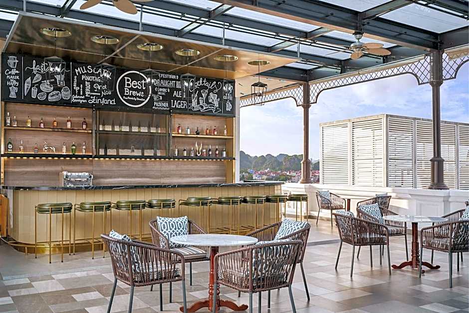 Four Points by Sheraton Lang Son