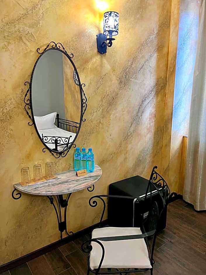 Хотел Антик