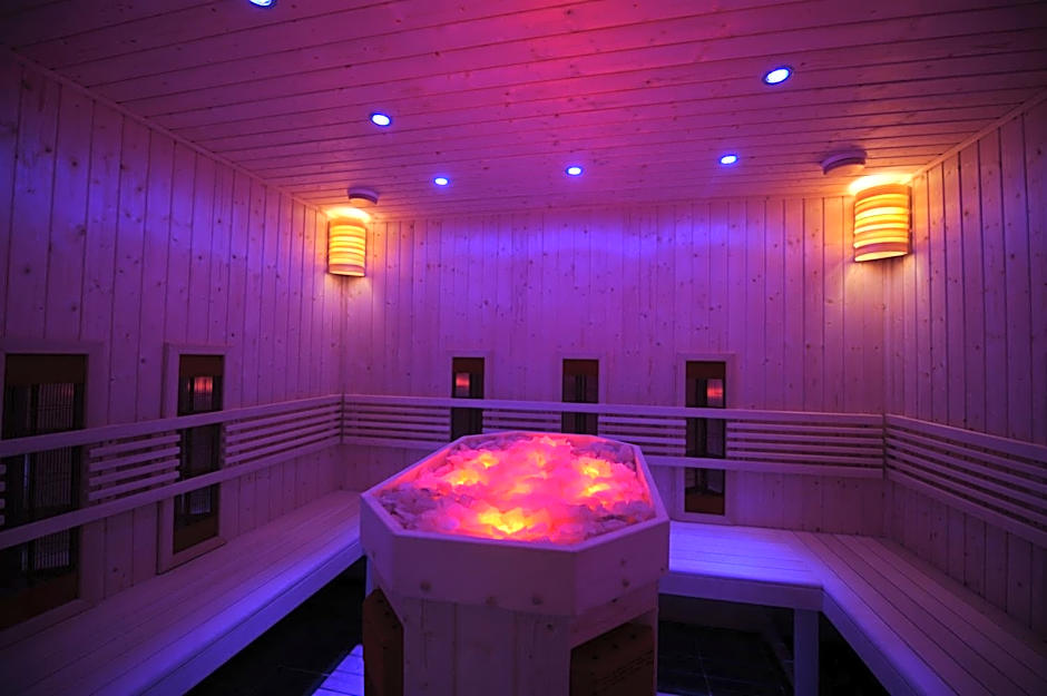 Hunguest Szeged - ex Forrás