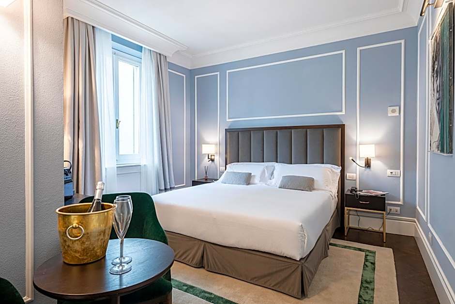 Glimpse Hotel