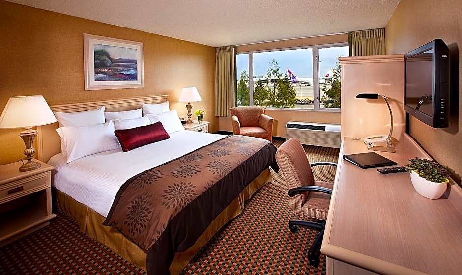 Coast Gateway Hotel
