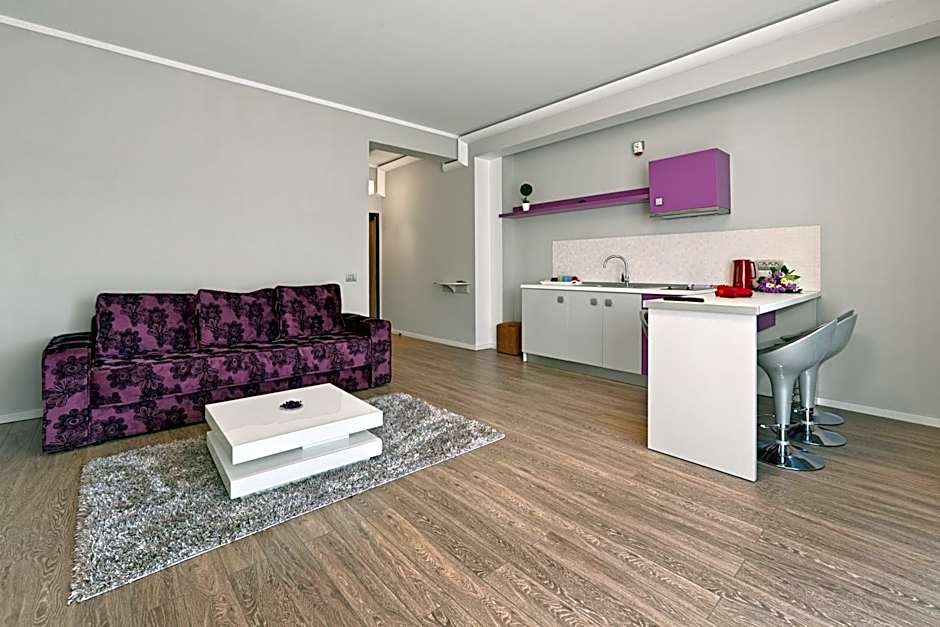 Tomis Garden Apartments Mamaia