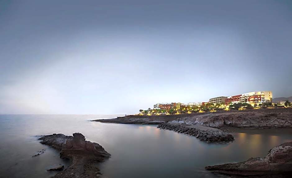 Adrián Hoteles Roca Nivaria