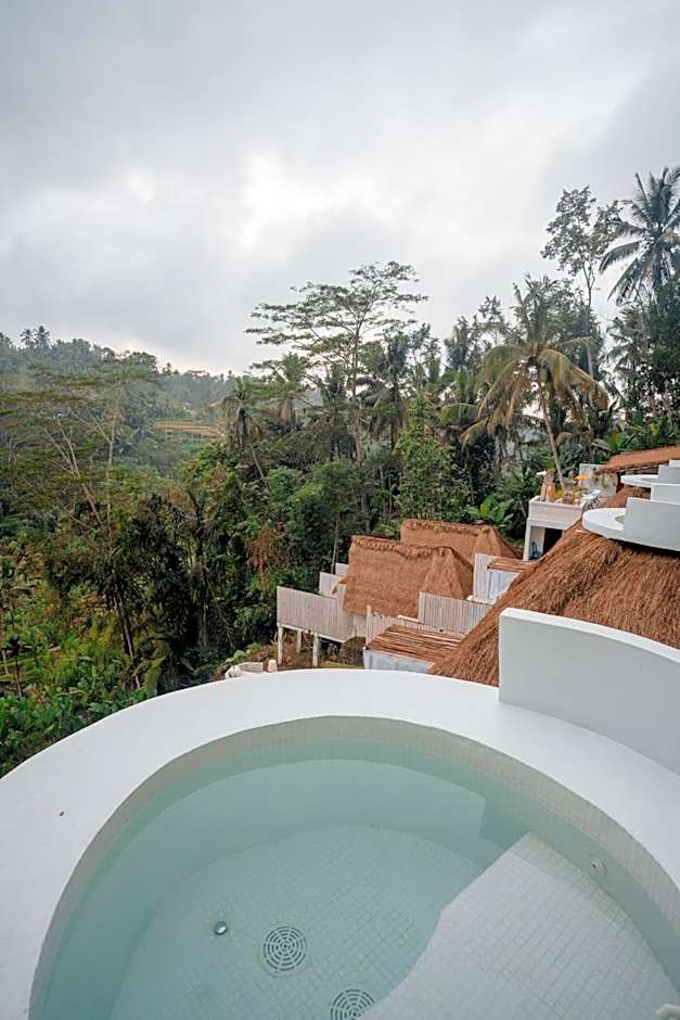 Woywoy Escape Bresela Adults Only