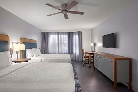 Queen Suite with Two Queen Beds - Non-Smoking