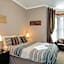 Tanes Hotel