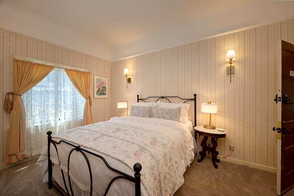 Mill Rose Inn