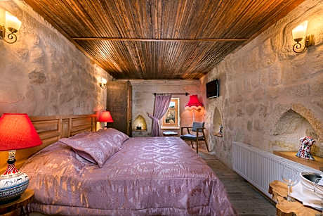 Suite Room with Balcony - Upper Floor