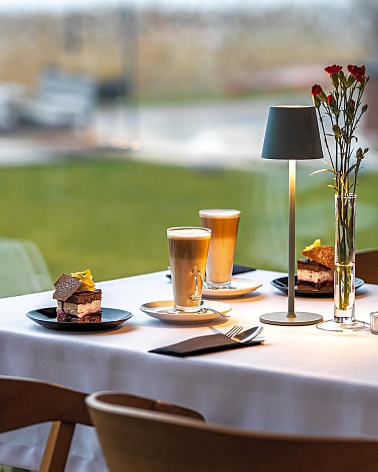 OTTON-Charzykowy Bed&Restaurant