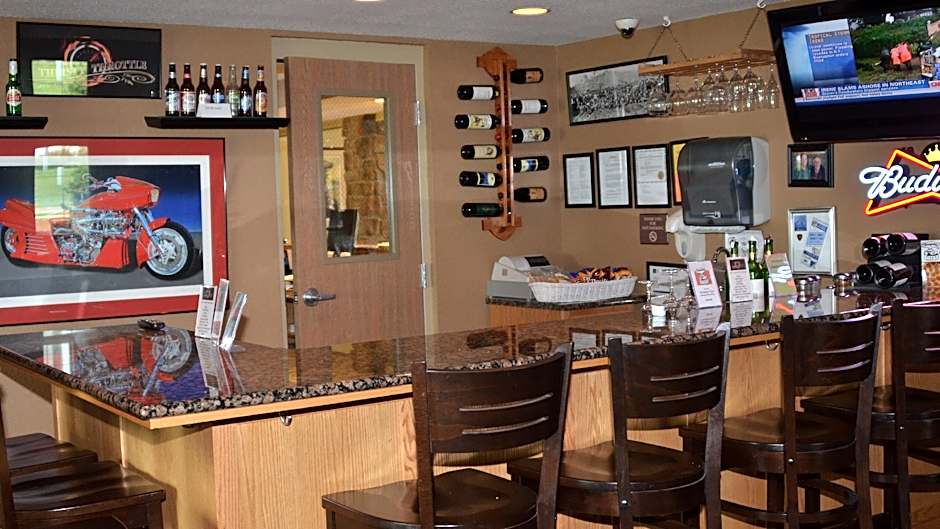 Boarders Inn & Suites by Cobblestone Hotels - Fayette