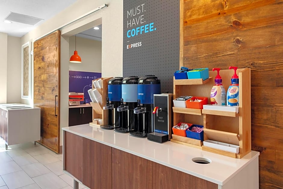 Holiday Inn Express And Suites Leander By IHG