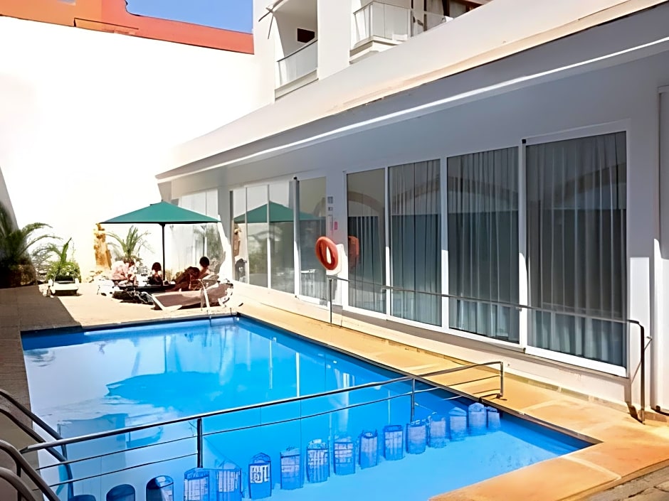 Hotel Playas Arenal