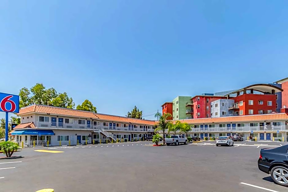 Motel 6 National City, CA