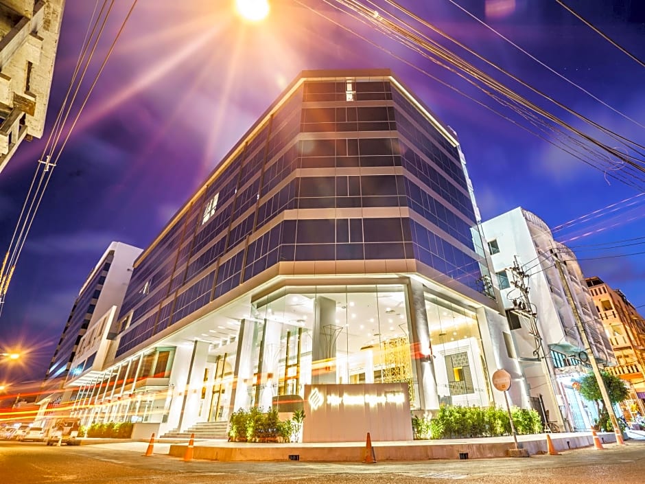 New Season Square Hotel