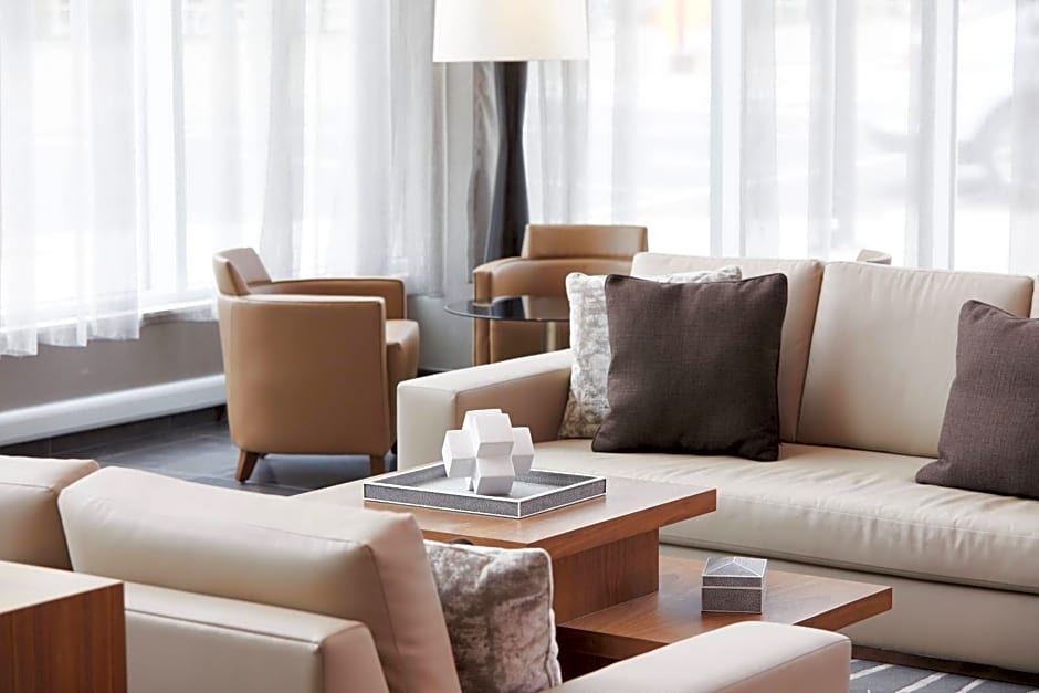 AC Hotel by Marriott Madison Downtown