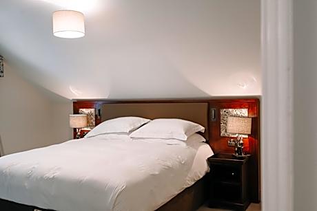 Linen Merchant Residence