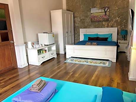 Family Room - 4 Adults