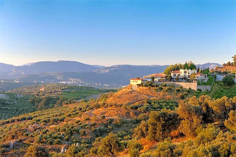 Rafkos Mansion with Private Pool and Amazing View