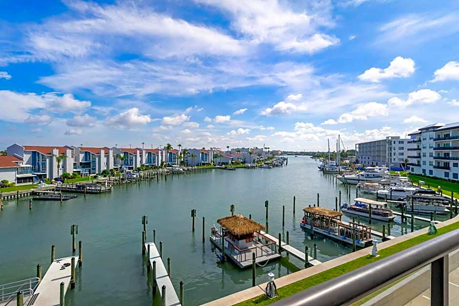 Cambria Hotel St Petersburg-Madeira Beach Marina