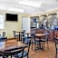 Days Inn by Wyndham Macon I-475