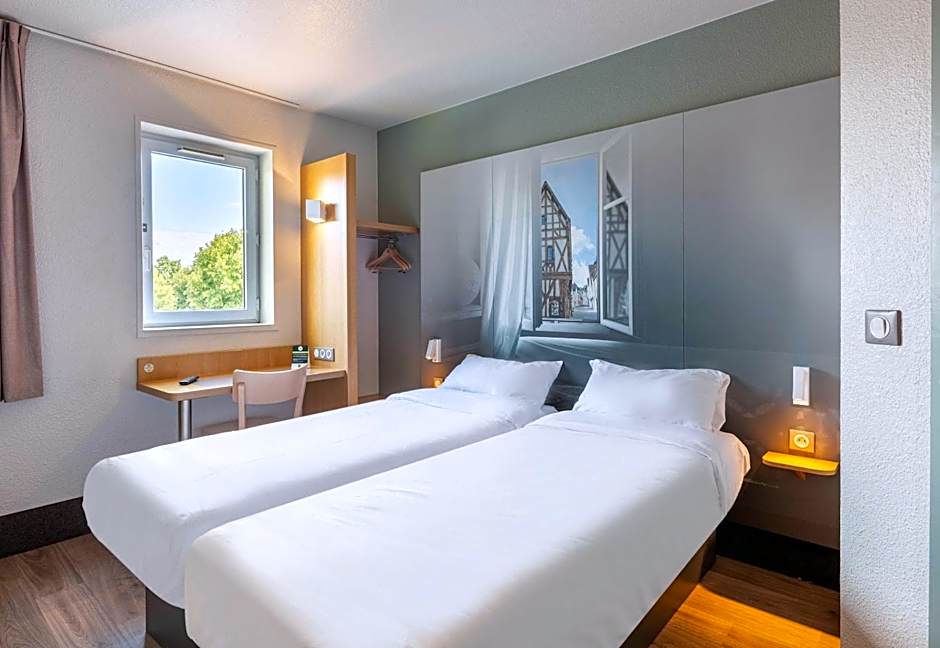 B&B HOTEL CHARTRES Le Coudray