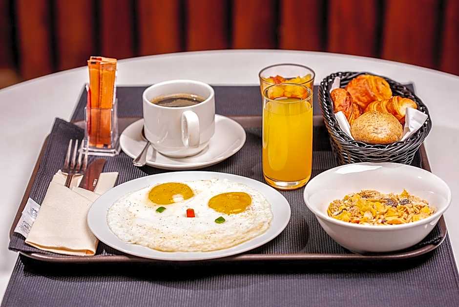 Seen Hotel Abidjan Plateau