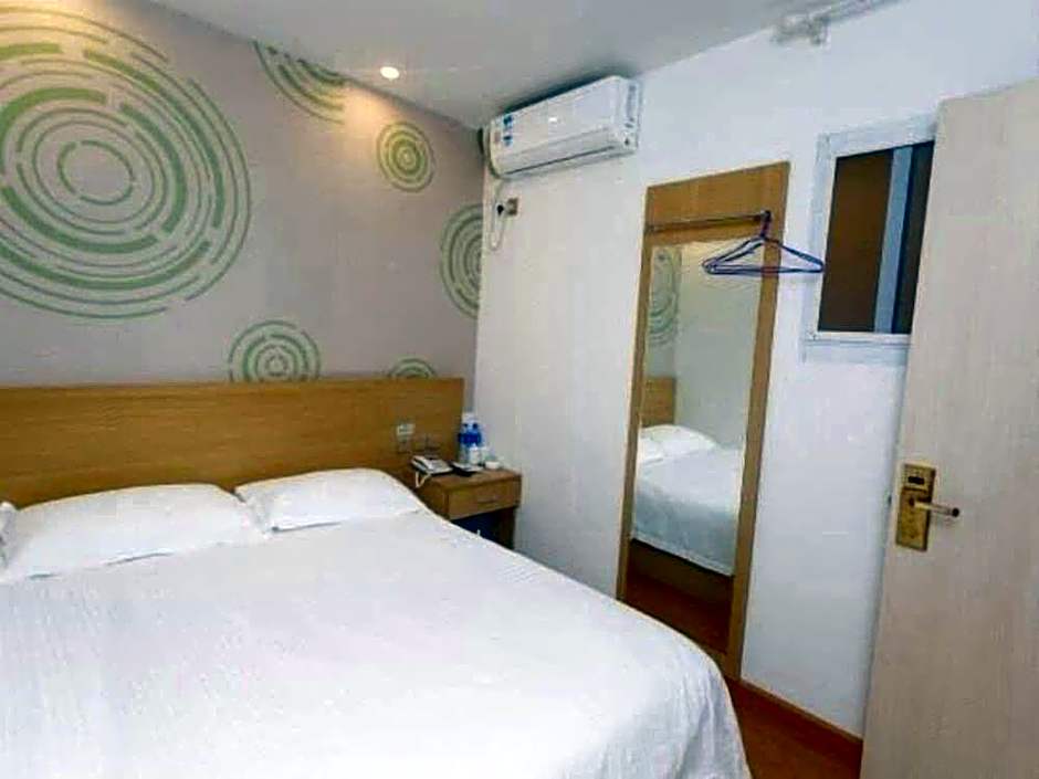 GreenTree Inn Zhejiang Ningbo South Railway Station Express Hotel