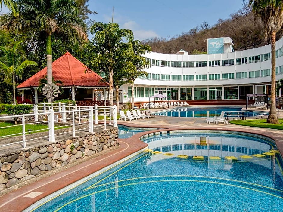 Hotel Puente Nacional & Spa