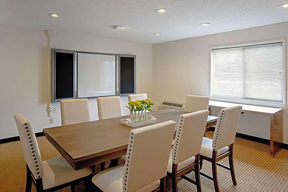 Quality Inn Frontier At U.S. Hwy 30