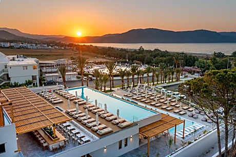 Georgioupolis Suites & Aqua Park