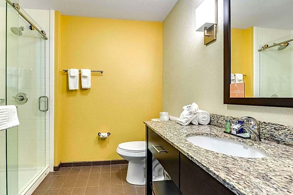 Sleep Inn & Suites