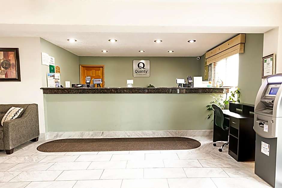 Quality Inn & Suites Marinette